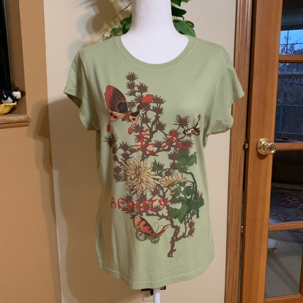 Women’s Short Sleeve Shirt